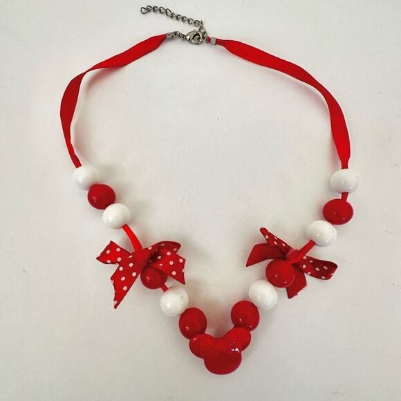 Disney red and white beaded mini mouse bow necklace - Picture 3 of 9